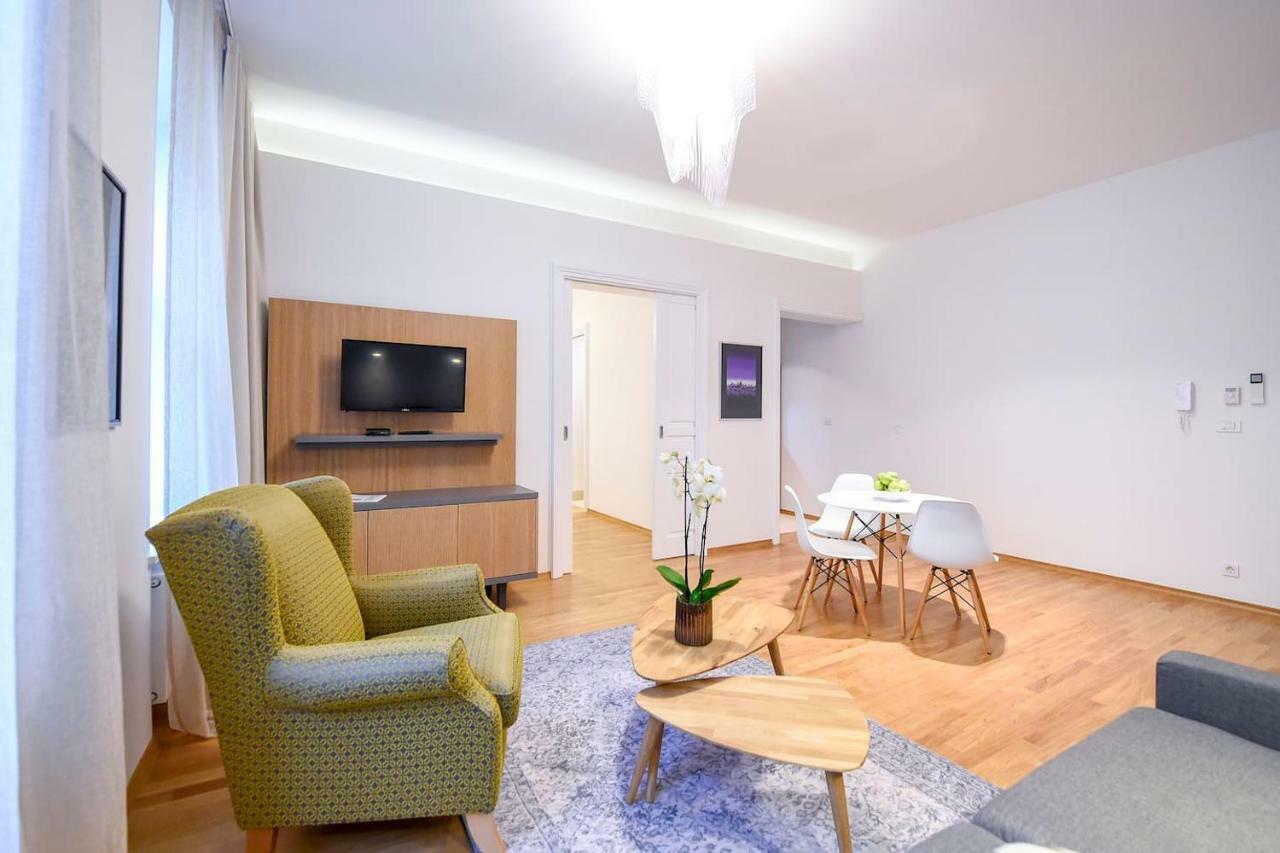 City Centre Chic Apartment Ljubljana 1/4 Exterior photo